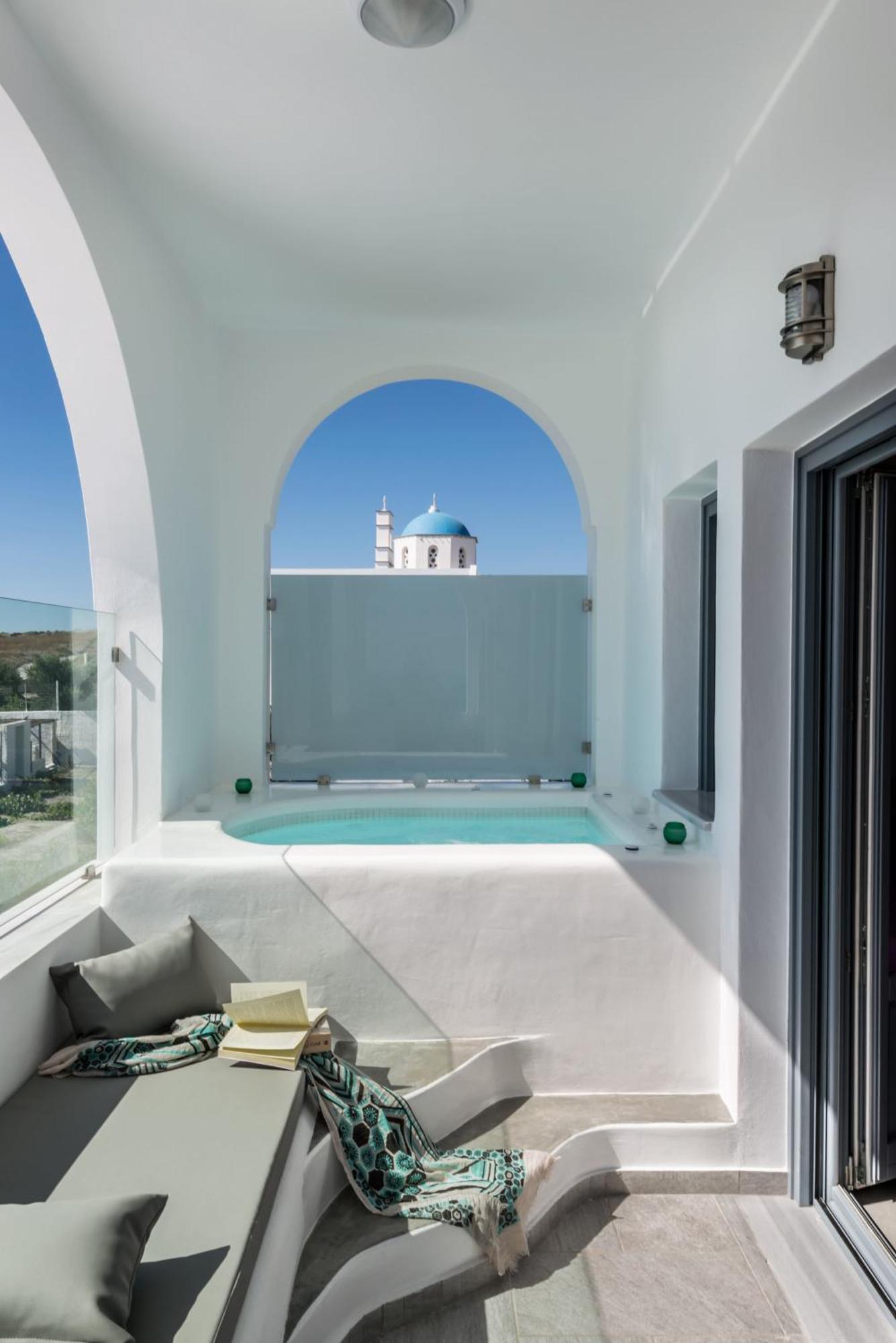 Aspronisi Luxury Villa With Caldera View Megalochori  Bagian luar foto